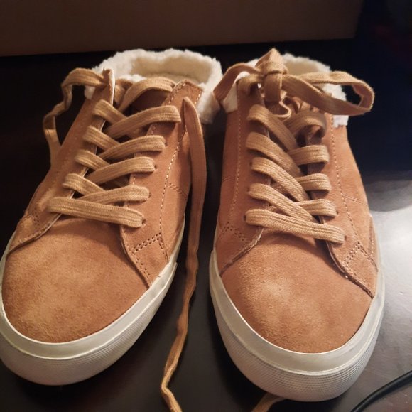 NWOT Marc Fisher LTD Miranda Slip-On Sneaker in Natural Leather, Size 7-8 - Picture 4 of 8